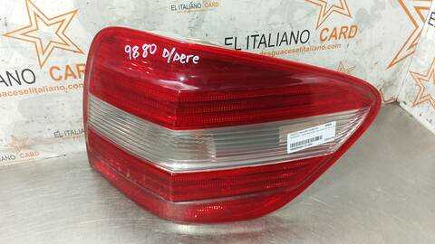 Foto 2ª: Piloto Trasero Derecho Mercedes Clase ML 320 3.0 CDI W164) 224CV 165KW 164.122) [OM642940] (2005)