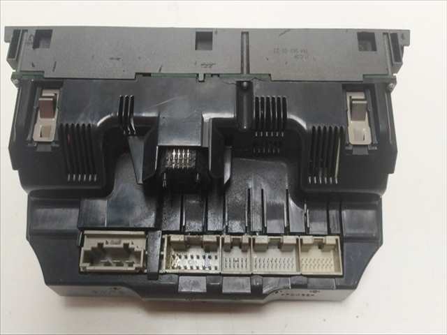 Foto 2ª: Mando Climatizador Audi A6 2.4 GASOLINA AUTOMATICO [G BDW] (2005)