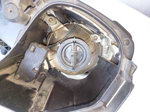 Faro Derecho Volkswagen Touran ADVANCE 1.9 TDI 101CV
