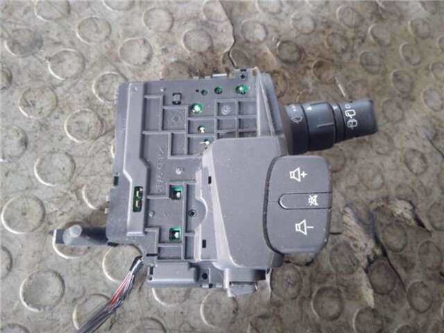 Mando Multifuncion Renault Scenic 1.9 AUTHENTIQUE [1.9 LTR. - 88 KW DCI DIESEL] (JM)(2003-_)