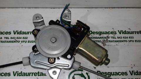 Foto 3ª: Elevalunas Eléctrico Delantero Derecho Nissan X-Trail 2.2 16V TD CAT 114CV 84KW T30) [YD22] (2002)