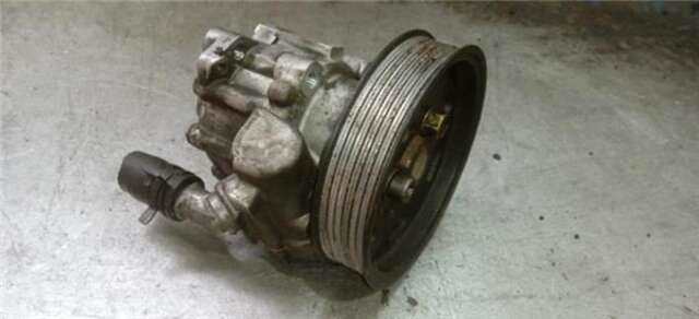 Bomba Servodireccion Volkswagen Golf 1.9 ADVANCE [1.9 LTR. - 96 KW TDI]