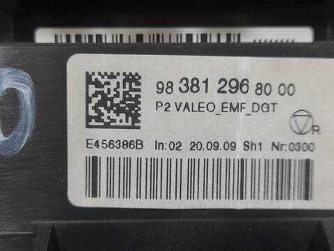 Foto 3ª: Sistema GPS Peugeot 2008 1.5 BLUEHDI 100 102CV 75KW [YH01] (2020)