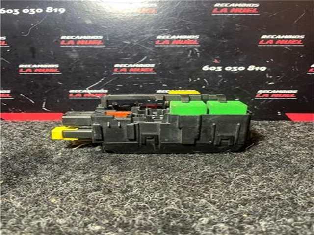 Foto 4ª: Caja Reles Fusibles Citroen Jumpy CONTROL M BLUE-HDI FAP 102CV 75KW FURGON [YH01] (2020)