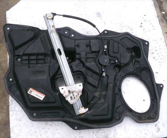 Foto 2ª: Elevalunas Eléctrico Delantero Derecho Mazda 3 1.6 D 2009-2013 [Y6] (2010)