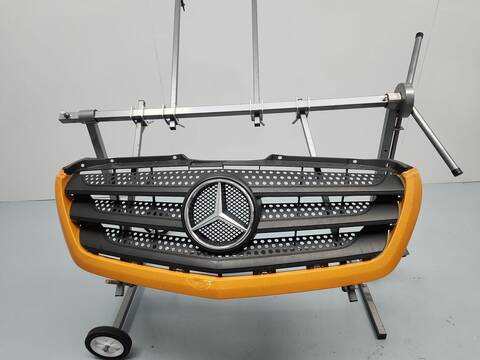 Rejilla Delantera Mercedes Sprinter 310/311/313/314/316 CDI 906.631/633/635/637) 114CV 84KW CAJA CERRADA