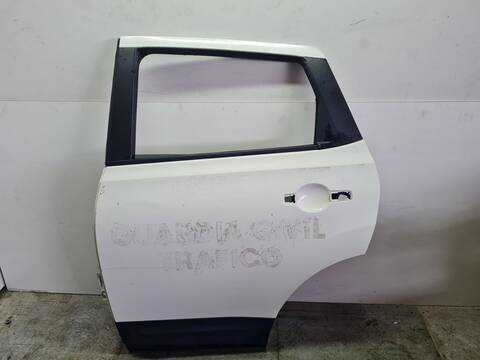 Puerta Trasera Izquierda Nissan Qashqai ACENTA 4X4 131CV 96KW