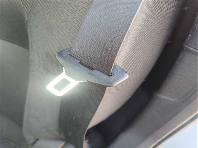 Cinturón Trasero Izquierdo Nissan Qashqai R9M