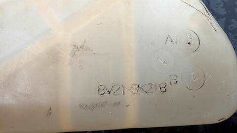 Foto 2ª: Deposito Expansion Ford Fiesta XUJB (2016)