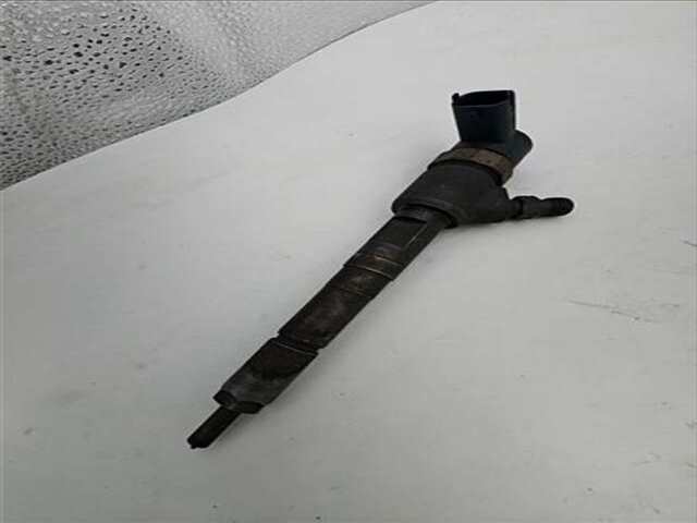 Foto 2ª: Inyectores Opel Corsa 1.3 COSMO [1.3 LTR. - 66 KW 16V CDTI CAT (Z 13 DTH - L4I)]