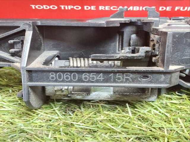 Foto 4ª: Maneta Exterior Delantera Derecha Renault Master 2.3 DCI 125 FWD FV0C FV0D FV0G FV0H FV0J FV0K) 125CV 92KW FURGONETA [M9T 670,M9T 672,M9T 676,M9T 678,M9T 680,M9T 870,M9] (2013)