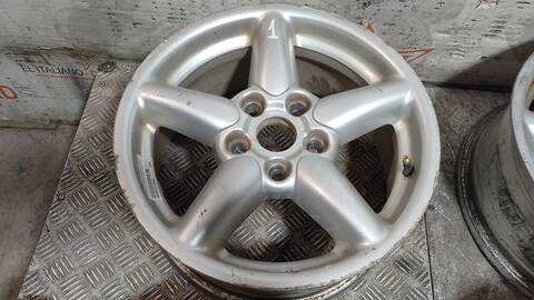 Foto 3ª: Juego LLantas Toyota Rav4 GX 129CV 95KW [3SFE] (1995)