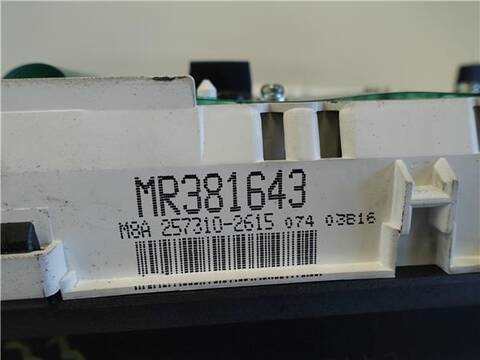 Foto 3ª: Cuadro de Instrumentos Mitsubishi Montero 1.8 GDI H66W) 120CV 88KW [4G93] (2001)