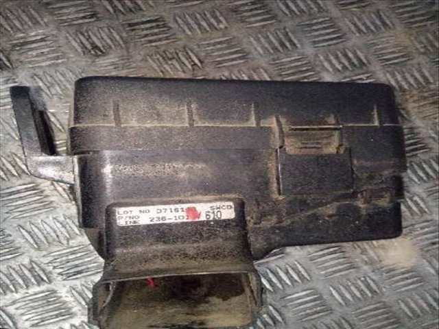 Foto 2ª: Caja Reles Fusibles Hyundai Terracan 2.9 CRDI GL 163CV 120KW [J3] (2004)