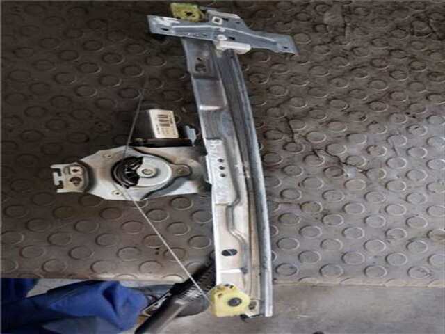 Foto 3ª: Elevalunas Eléctrico Delantero Derecho Peugeot 207 1.4 X-LINE [1.4 LTR. - 65 KW 16V CAT (KFU - ET3J4)] [KFU (ET3J4)]