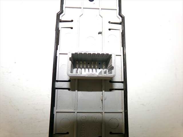 Foto 4ª: Botonera Elevalunas Renault Laguna 2.0 G MODELO 3 2007-2015 [F4RK800] (2009)