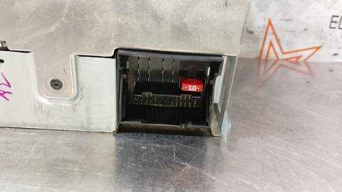 Foto 3ª: Sistema Audio Radio CD Skoda Fabia URBAN 70CV 51KW (2007)