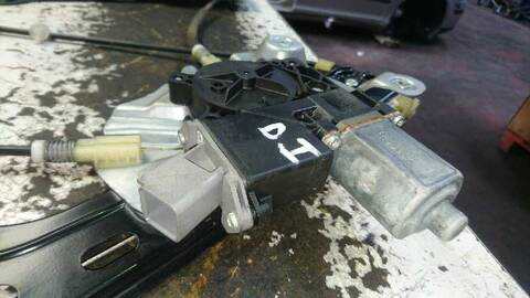 Foto 2ª: Elevalunas Eléctrico Delantero Izquierdo Opel Astra A17DTR BERLINA (2010)