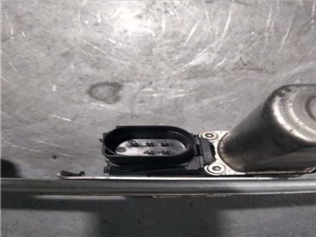 Foto 2ª: Elevalunas Eléctrico Trasero Derecho Bmw Serie 3 315 2.0 320D [2.0 LTR. - 120 KW 16V DIESEL] [204D4]