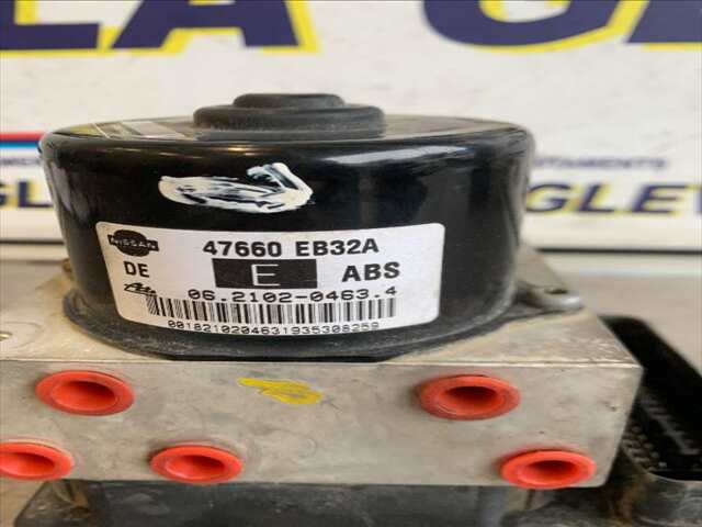 Foto 2ª: Centralita Abs Nissan Navara 2.5 DCI 174CV 0CV [YD25] (2005)