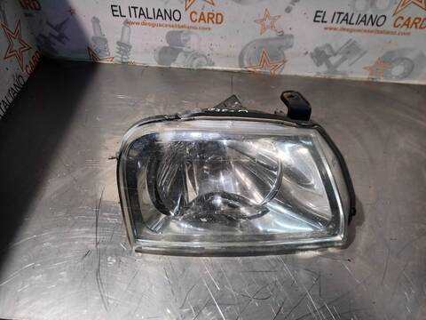 Faro Derecho Mitsubishi L200 2500 TD MAGNUM 4-PTAS.) 99CV 73KW