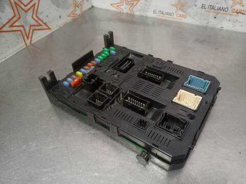 Foto 2ª: Caja Reles Fusibles Peugeot 308 ACCESS 92CV 68KW [9HP] (2011)