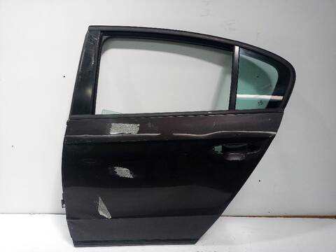 Puerta Trasera Izquierda Volkswagen Passat ADVANCE BLUEMOTION 105CV