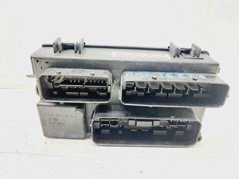 Foto 4ª: Caja Reles Fusibles Fiat Grande Punto 1.3 16V JTD CAT 90CV 66KW [199A3000] (2007)