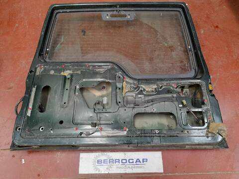 Foto 2ª: Portón Land Rover Discovery VERSION INDEFINIDA (2004)