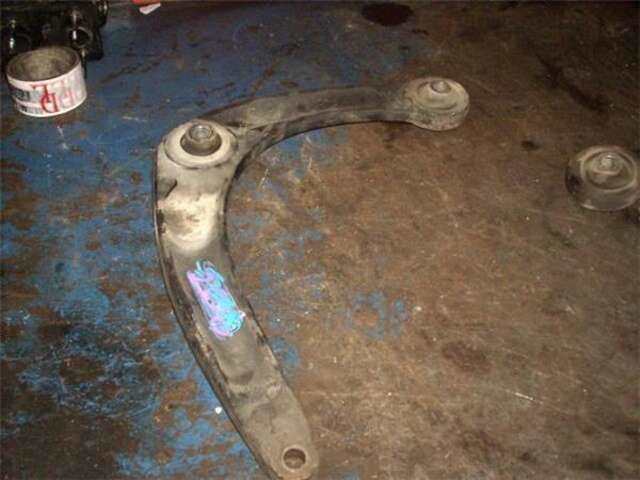 Brazo Suspension Delantero Izquierdo Peugeot 308 1.6 ACCESS [1.6 LTR. - 82 KW HDI FAP]