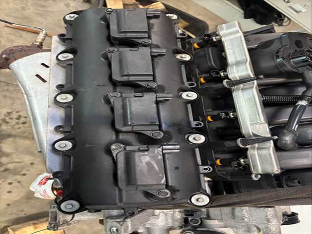 Foto 2ª: Motor Completo Dodge Challenger 381CV 280KW [EZH] (2011)