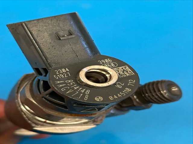 Foto 2ª: Inyectores Bmw Serie 2 215 2.0 D 163 CV 120KW [B47D20A] (2015)