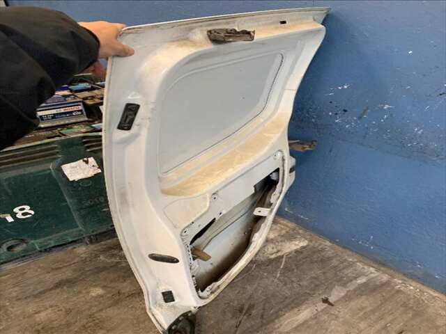 Foto 3ª: Puerta Lateral Corredera Derecha Peugeot Bipper 1.4 HDI 68-69CV 0CV [8HS] (2012)