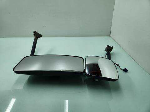 Retrovisor Izquierdo Mercedes Atego 1023 4X2 OM 906 LA L LARGO) 231CV 170KW