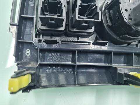 Foto 3ª: Mando Multifuncion Toyota Land Cruiser LIFE 173CV 127KW [1KDFTV] (2010)