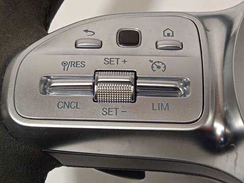 Foto 2ª: Volante Mercedes Clase G 230 COUPE 211CV 155KW [654920] (2023)