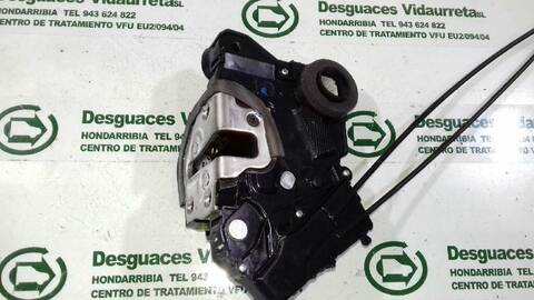 Cerradura Puerta Delantera Izquierda Toyota Yaris BLUE 87CV 64KW