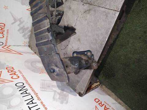 Foto 2ª: Refuerzo Paragolpes Delantero Ford Focus TITANIUM BERLINA 109CV 80KW [G8DB] (2006)