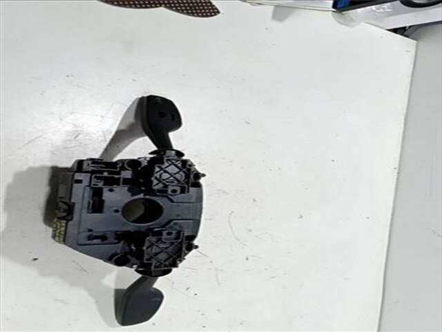 Foto 3ª: Mando Multifuncion Bmw Serie 3 315 2.0 318 D [2.0 LTR. - 105 KW TURBODIESEL] [N47D20C]