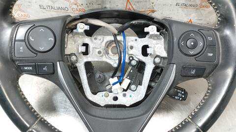 Foto 2ª: Volante Toyota Auris HYBRID ACTIVE BUSINESS PLUS 136CV 100KW [2ZR] (2017)