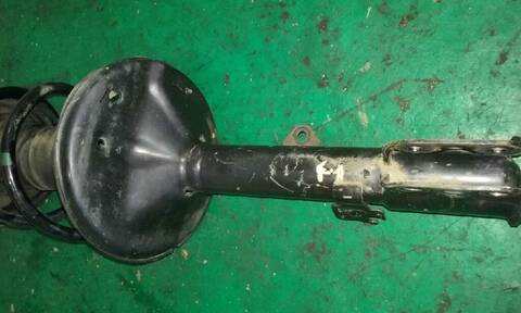 Foto 3ª: Amortiguador Delantero Izquierdo Toyota Rav4 2.0 16V CAT 150CV 110KW [1AZFE] (2002)