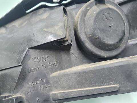 Foto 3ª: Faro Derecho Volkswagen Passat ADVANCE BERLINA 140CV 103KW [BKP] (2006)