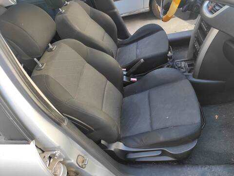 Asiento Delantero Derecho Peugeot 207 5FW