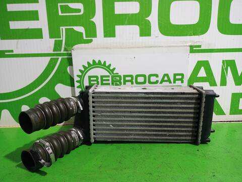 Foto 3ª: Intercooler Peugeot 307 1.6 16V HDI BERLINA 90CV 66KW [9HVDV6ATED4] (2005)