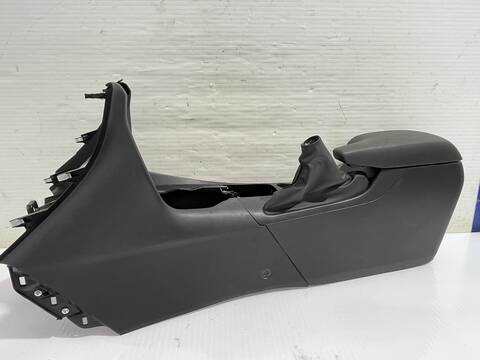 Consola Central Mazda 3 CENTER-LINE 150CV 110KW