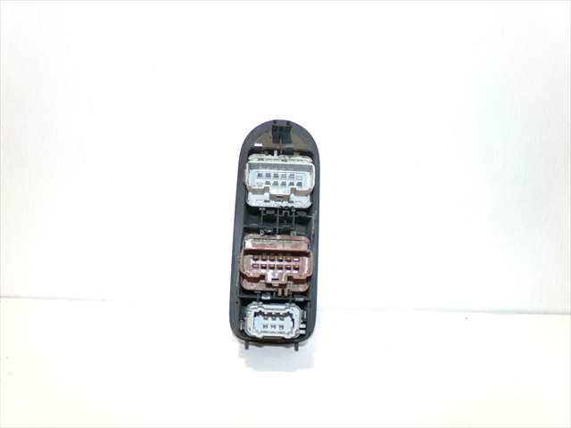 Foto 3ª: Botonera Elevalunas Renault Scenic 1.5 DCI 2003-2009 [K9KD7] (2004)