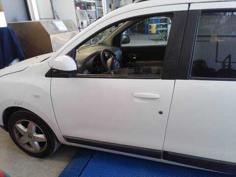 Foto 2ª: Puerta Delantera Izquierda Dacia Lodgy LAUREATE 107CV 79KW [K9K E6] (2016)