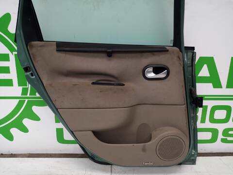 Foto 3ª: Puerta Trasera Izquierda Renault Scenic 1.5 DCI DIESEL 106CV [D/ K9K P7] (2003)