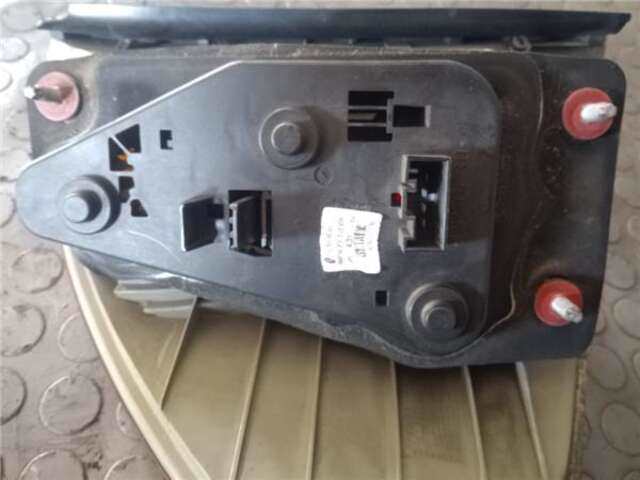 Foto 3ª: Piloto Trasero Derecho Bmw X3 2.0 D 16V CAT [M47 D20 (204D4)]