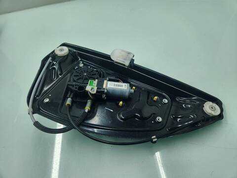 Foto 3ª: Elevalunas Manual Trasero Derecho Land Rover Freelander TD4 E 152CV 112KW [224DT] (2010)